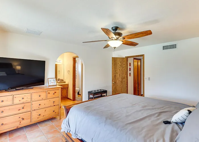 Swim, Grill & Chill: Havasu Getaway Lake Havasu City