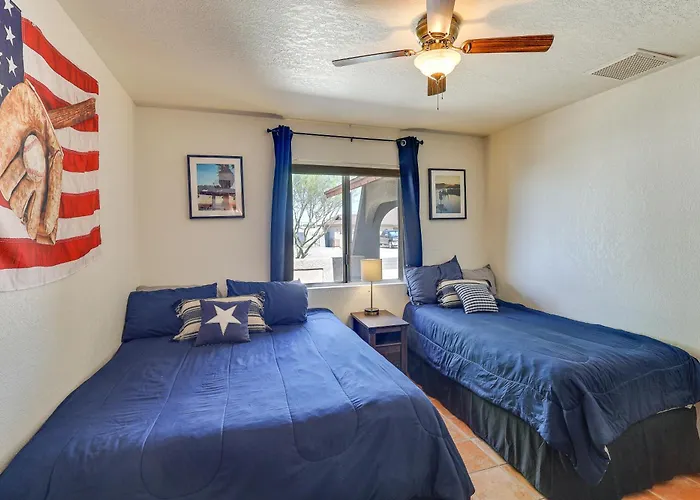 Swim, Grill & Chill: Havasu Getaway Holiday home *
