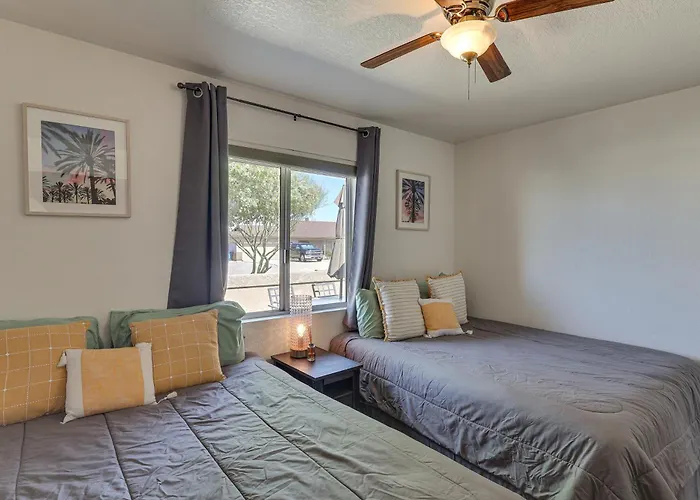 Swim, Grill & Chill: Havasu Getaway Holiday home *